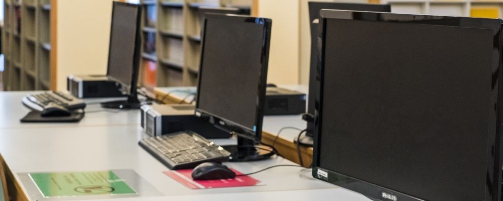 Bibliotheque-ordinateurs-1000x400